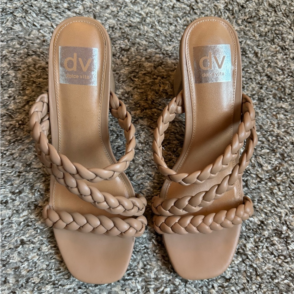 Dolce Vita Women's Tan Braided Sandals